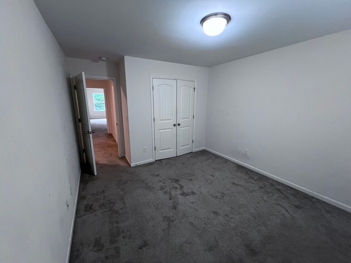 Photo - 5518 Hamilton Cir-