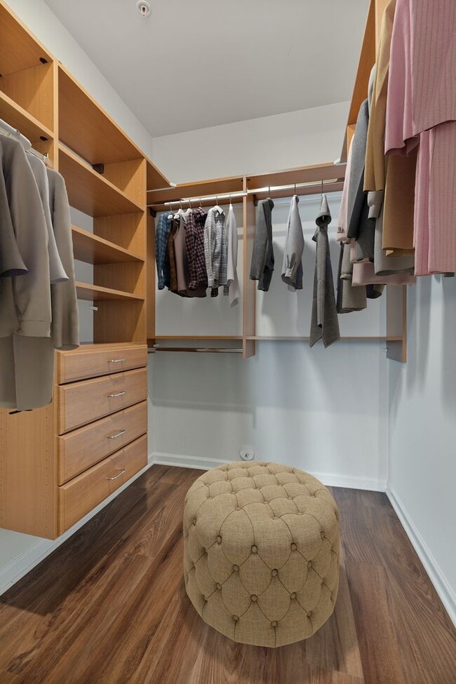 Photo - Barclay Square at Princeton Forrestal