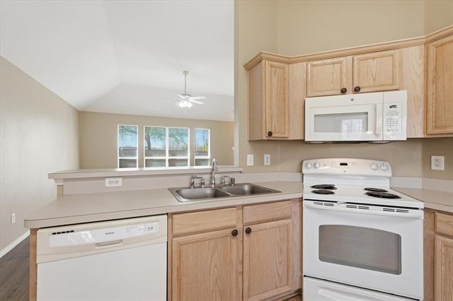 Photo - 9229 Chesapeake Ln