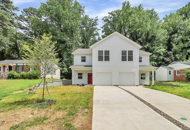 Photo - 911 Yellowstone Dr