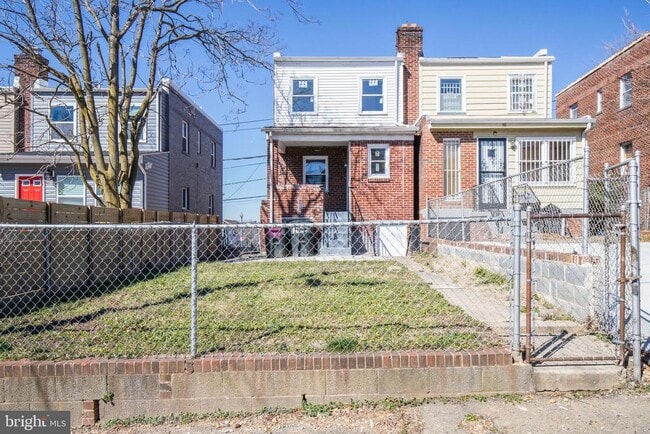 Building Photo - 1889 Alabama Ave SE