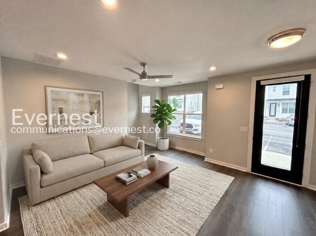 Photo - 206 Jeffries Wy