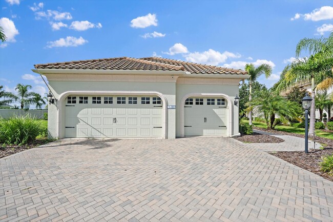 1037 River Wind Cir