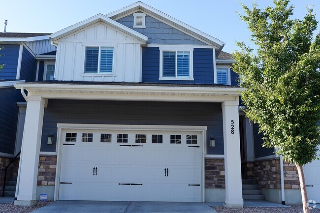 Building Photo - 528 Fox Chase Dr Rental