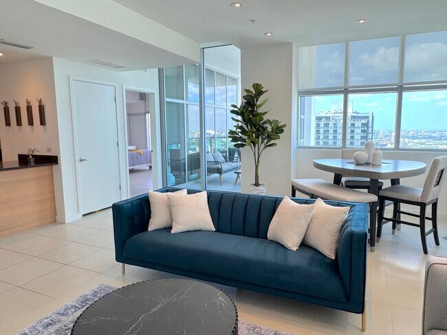 Photo - 3301 NE 1st Ave Unidad Four Midtown Rental