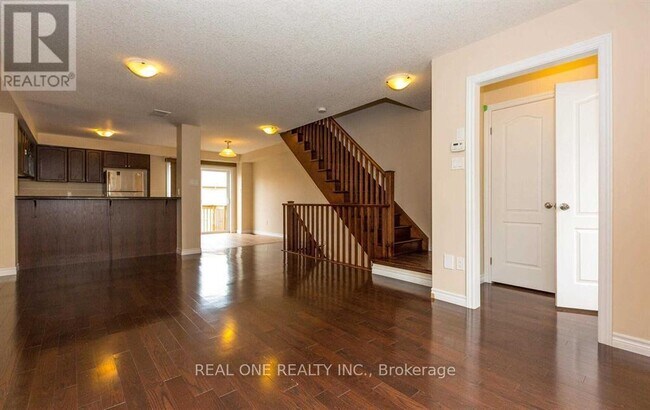 Photo - 16 Dorchester Ter