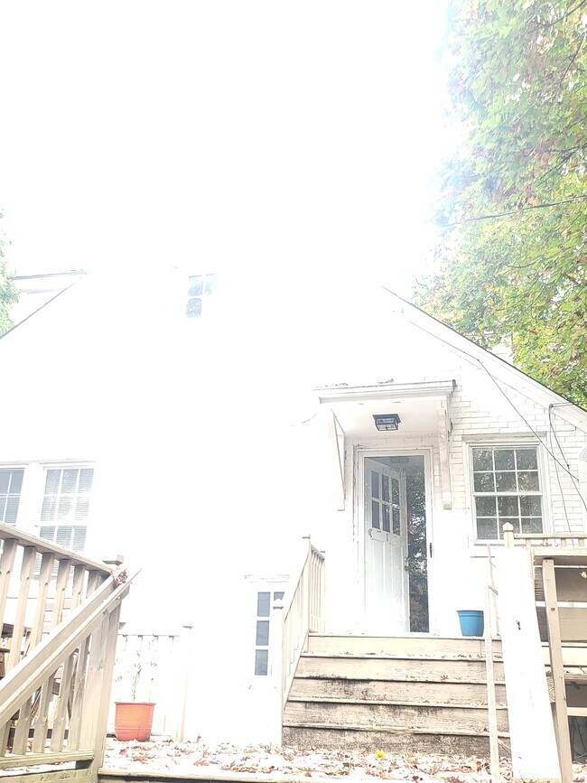 Kitchen door - 444 Burlington Rd NE Unit 1