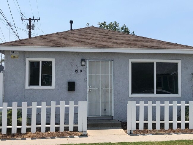 Photo - 5890 Gardenia Ave Unit 1910 E 59TH