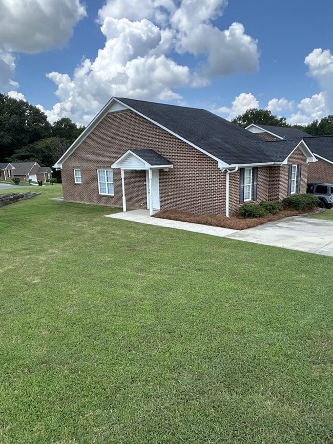 Building Photo - 1735 Cobblestone Ln