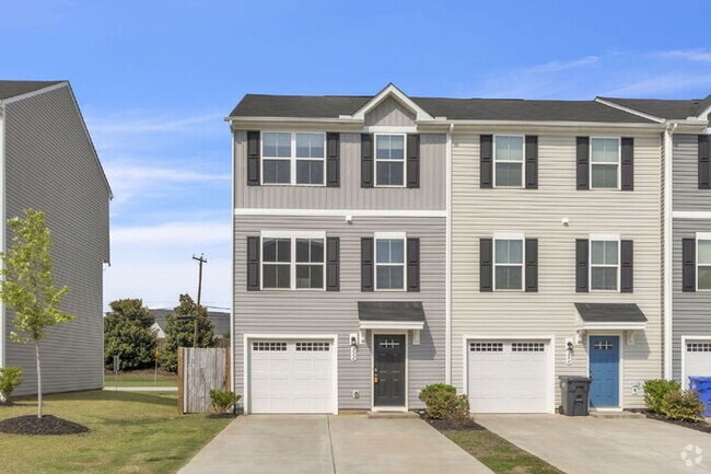 Building Photo - Modern 3BR Townhome with Bonus Room Near F...