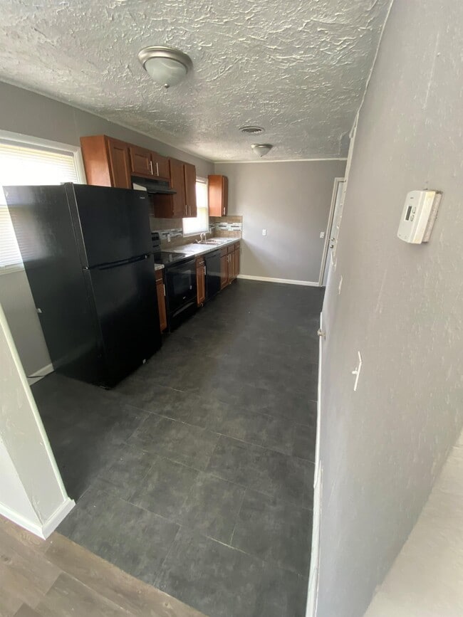 Photo - 1636 S Glenn Ave