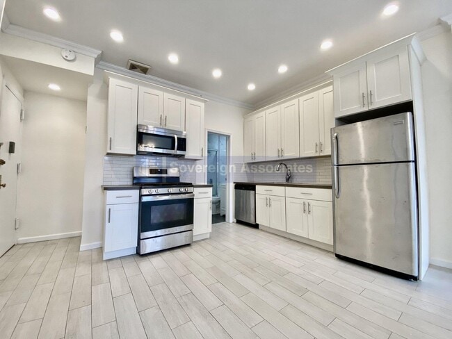 Photo - 320 W 106th St Unit 5F