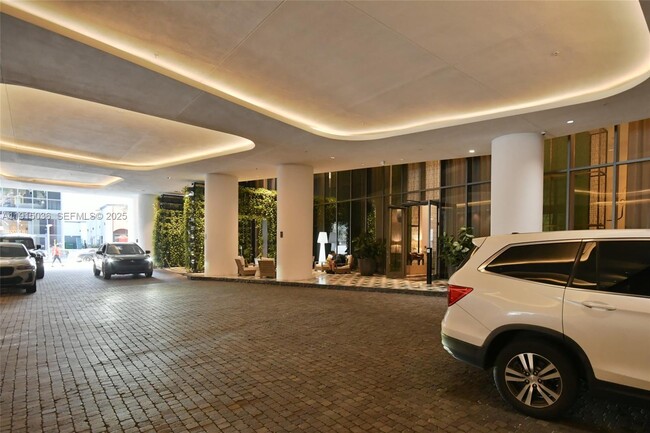 Photo - 801 S Miami Ave Unidad 3109