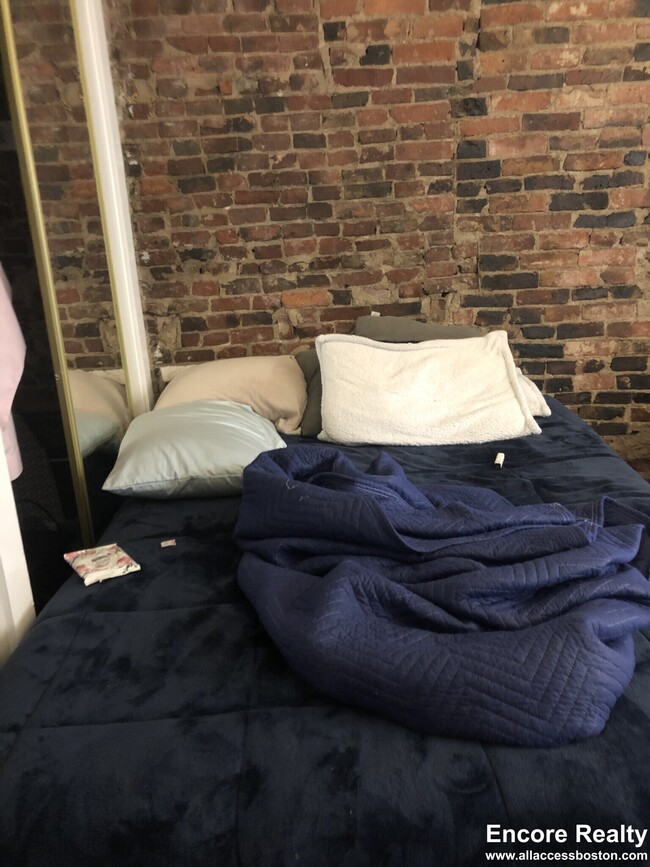 Photo - 40 Anderson St Unit 7