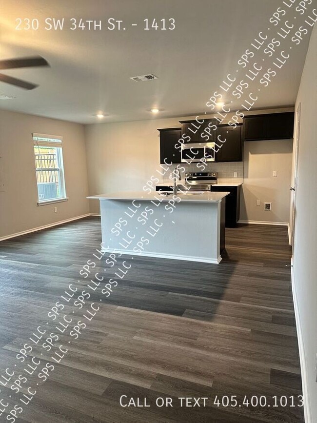 Photo - 230 SW 34th St