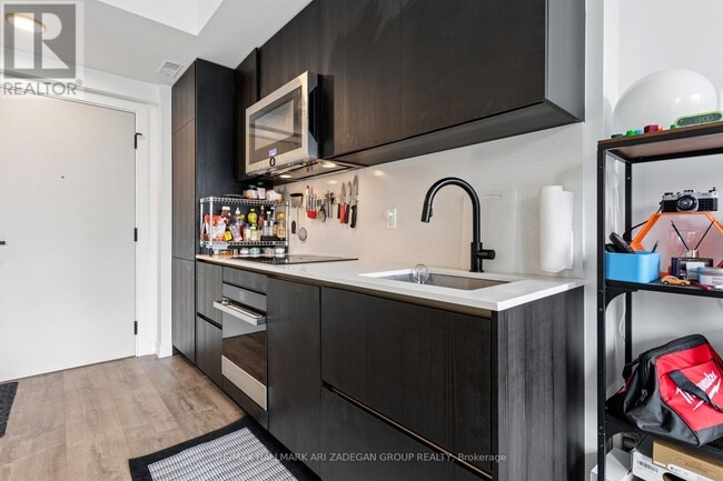 Photo - 327 King St W Unit 1908