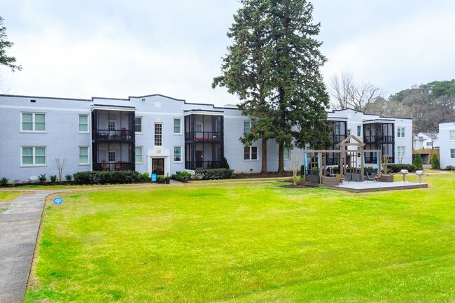 Photo - Enclave at Peachtree Memorial