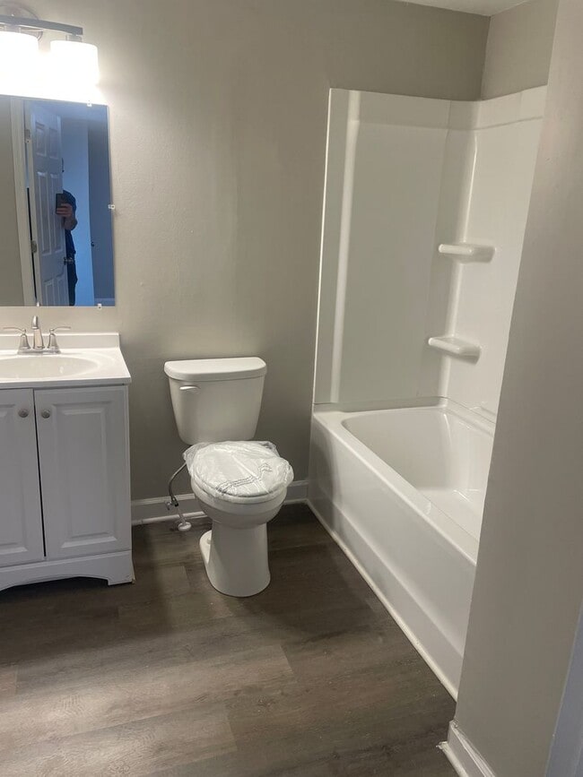 Photo - 416 W Twenty-Seventh St