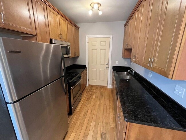 Building Photo - 4548 W George St Unit 2 Rental