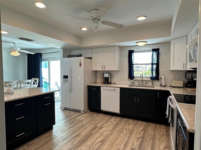 45 Oakland Hills Ct