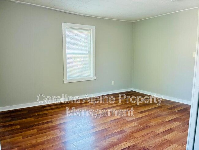 Photo - 1110 W Sykes St