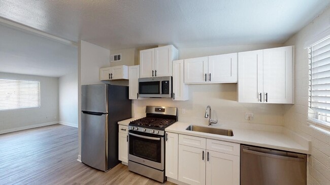 Building Photo - Herradura Villas-1011 (1-3) Unit 1011-3