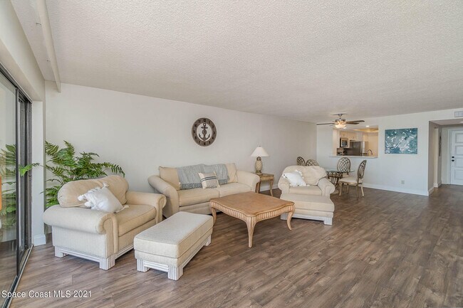 Photo - 995 N Hwy A1A Unit 206