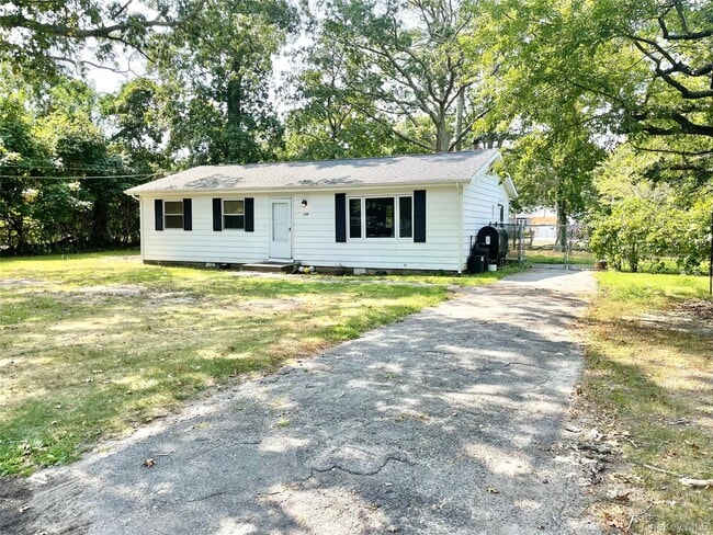 Building Photo - 134 Longfellow Dr Rental
