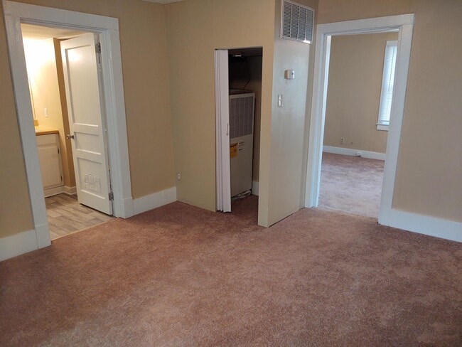 Photo - 2400 Ridgecrest Dr