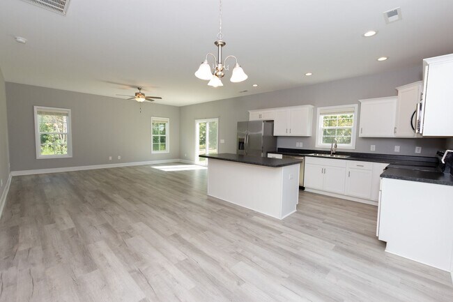 Photo - MOVE-IN READY