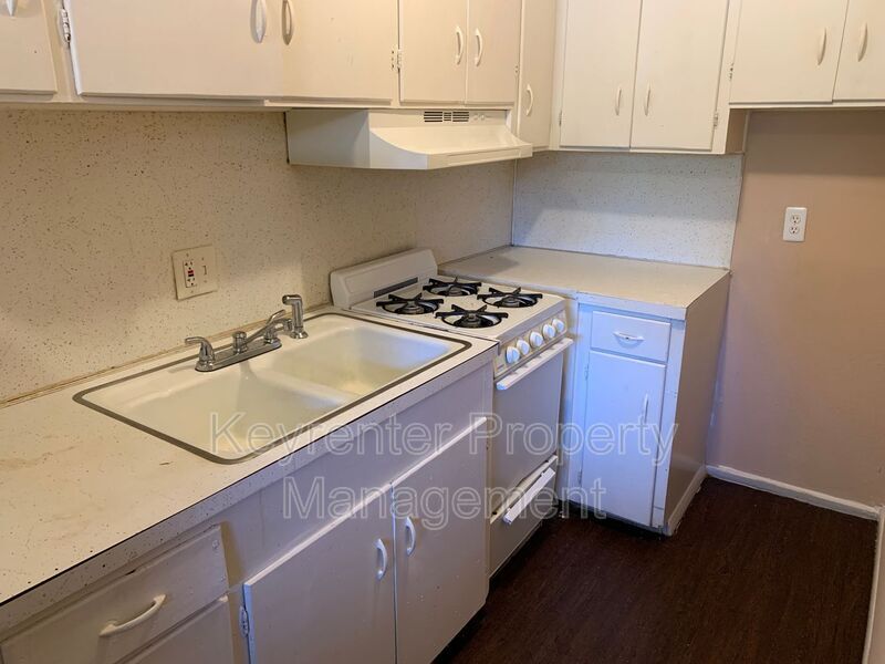 3336 E Marshall St Unit 09 Condo For Rent In Tulsa Ok Forrent Com