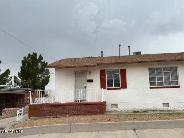 Building Photo - 1201 Selden Dr Rental