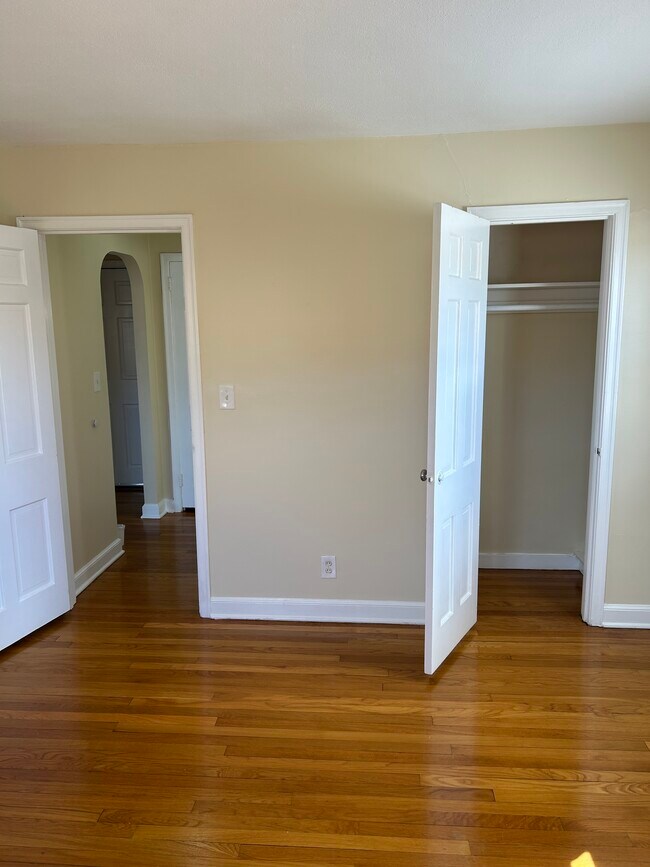 Photo - 877 Farmington Ave Unit 881-301