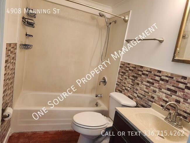 Photo - 4908 Manning St