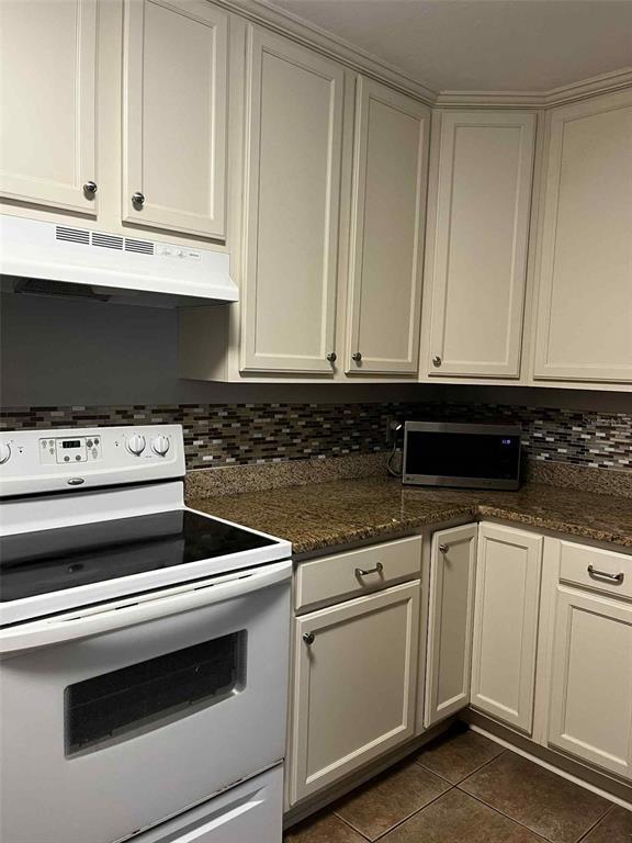 Photo - 2300 SW 43rd St Unit H3