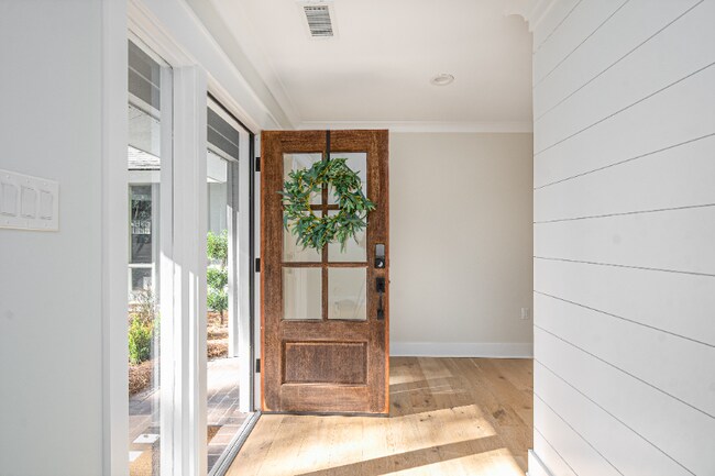 Photo - 10 Howley Ln