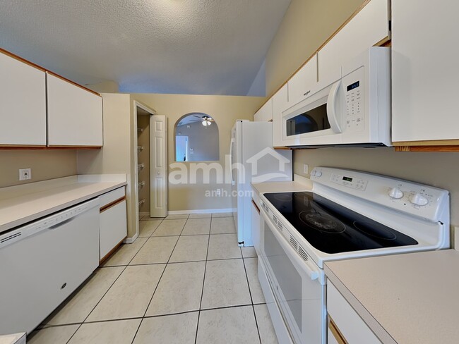 Photo - 12605 Parkbury Dr