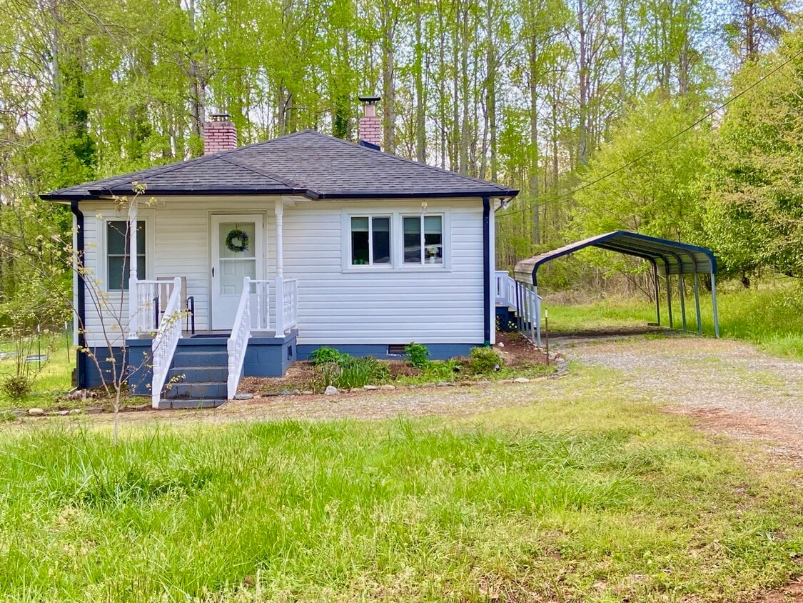 Photo - 108 New Circle Rd (Travelers Rest, SC)