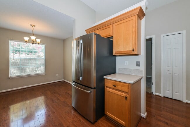 Photo - 573 Redberry Ln