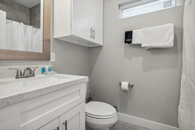 Photo - 2502 Sam Wilson St