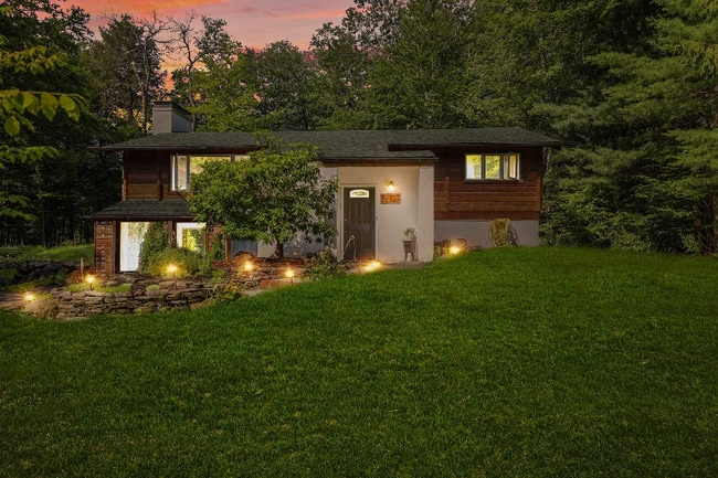 Photo - 7212 Wigwam Way House