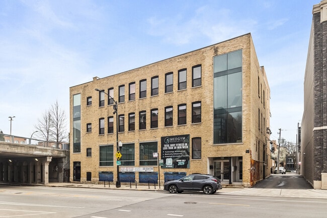 Building Photo - 1755 N Damen Ave