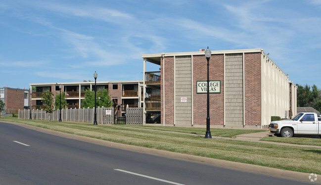 College Villas - College Villas Apartments