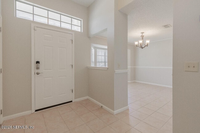 Photo - 1784 Chandelier Cir W