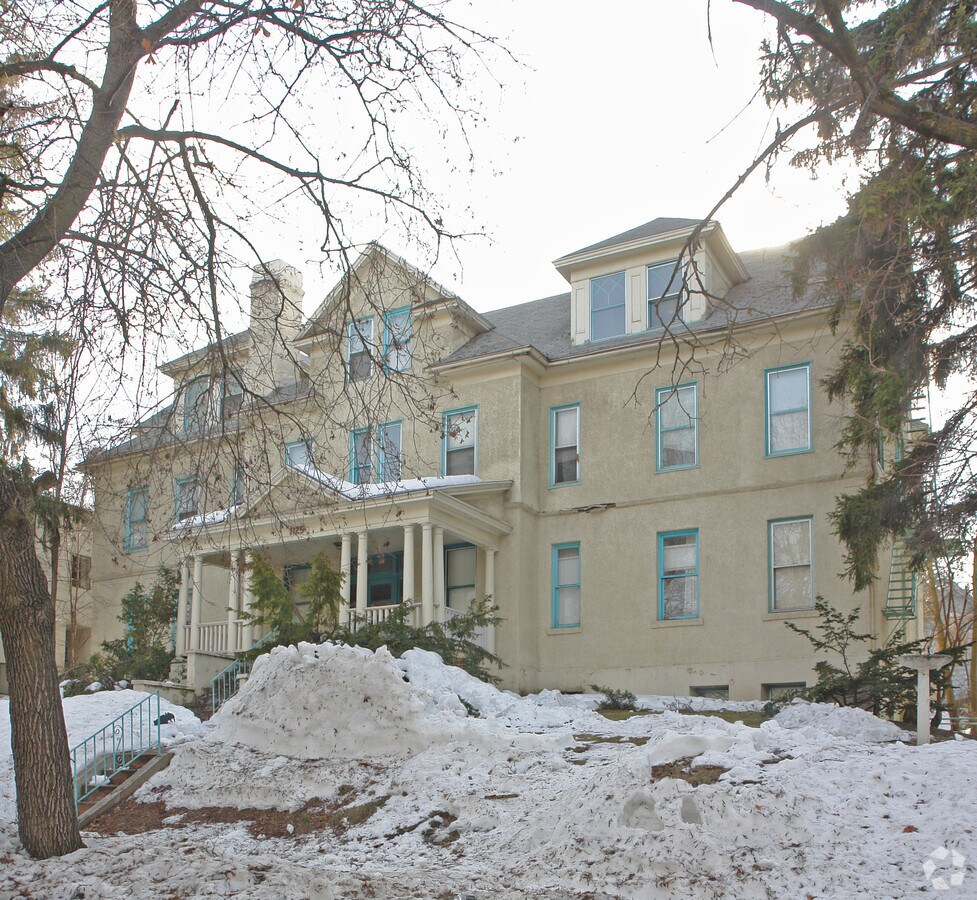 Photo - 1125 W 11th Ave Apartments
