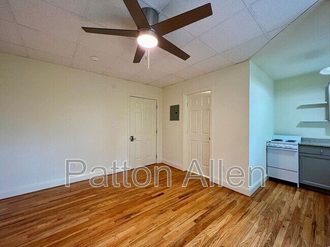 Photo - 43 Ravenscroft Dr
