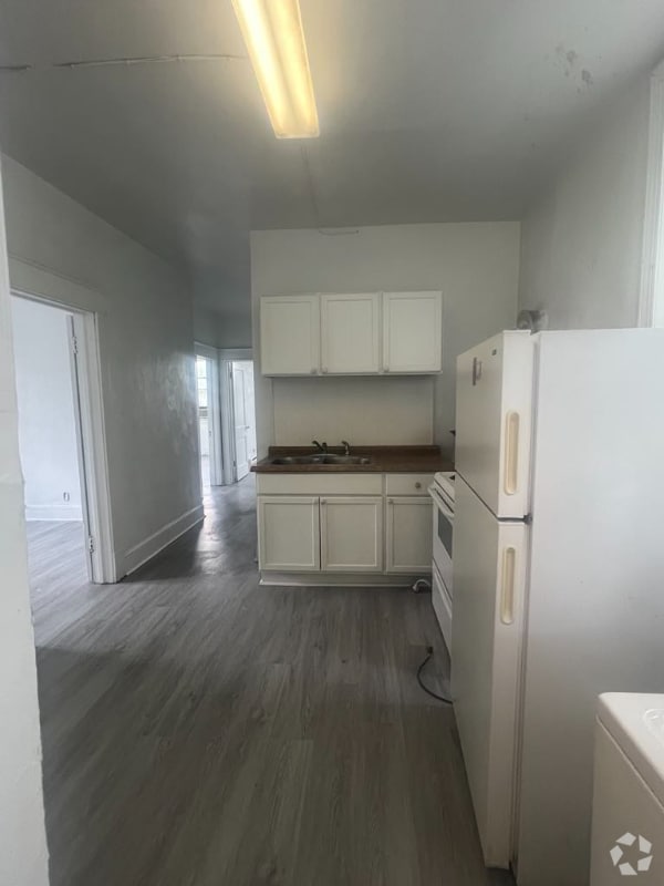Building Photo - 2129 Chestnut St Rental