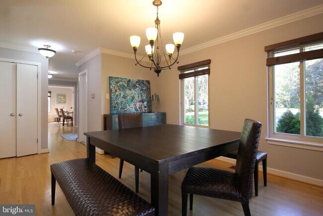 Photo - 6951 Duncraig Ct