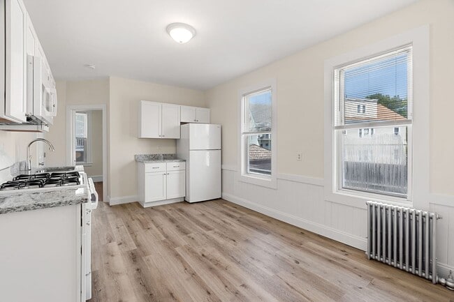 Photo - 79 Shaw St Unit 83 Shaw St