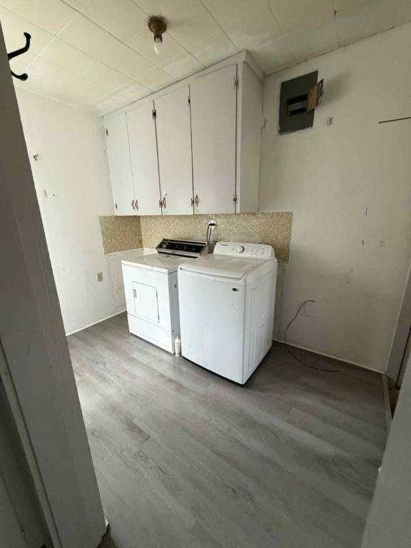 Photo - 1108 Grove St